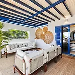 Azur By Aura Villa *