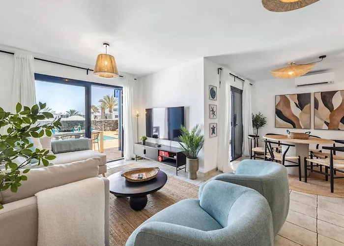 Azur By Aura فيلة *